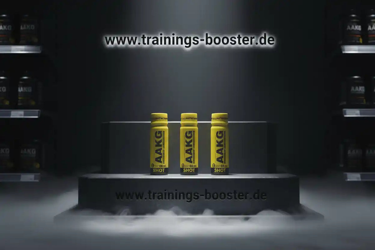 Drei gelbe AAKG Shots auf Podest mit Nebel, ideal für Sport und Training