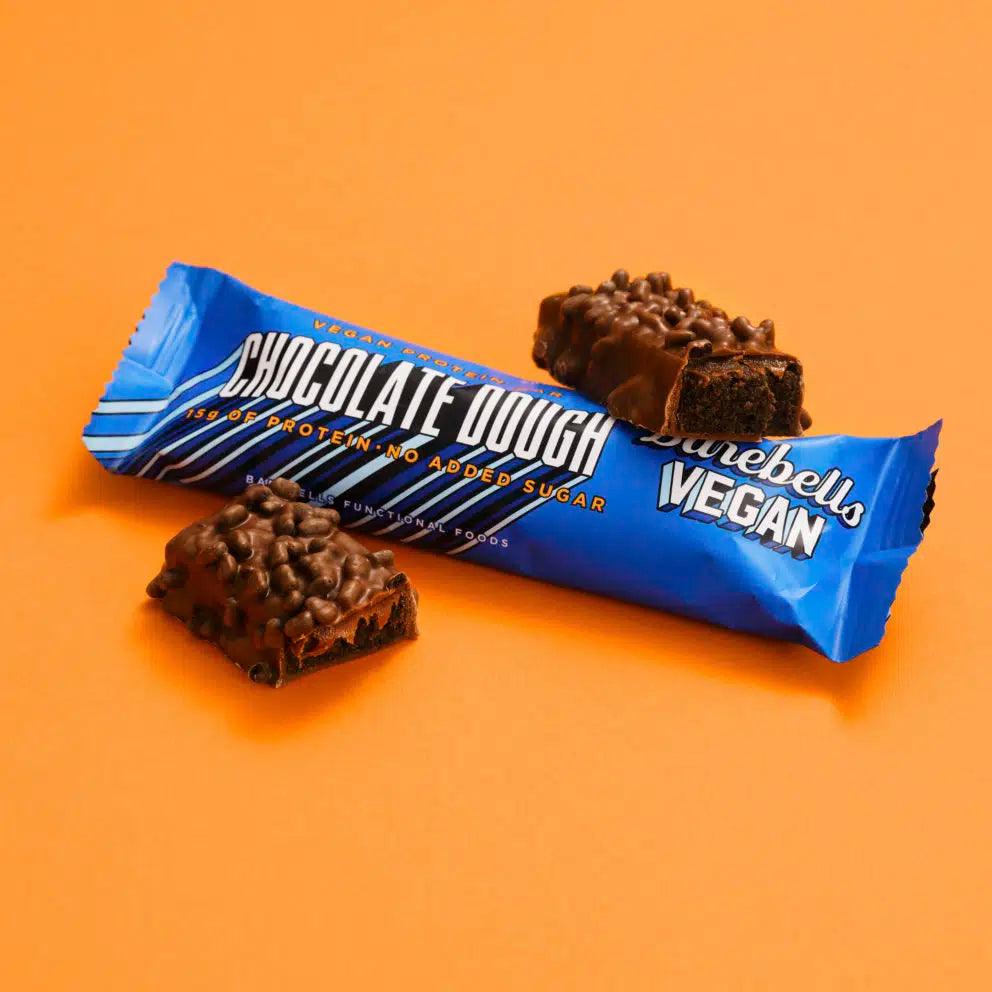 Veganer Proteinriegel Schokoladen-Teig mit 15g Protein, ohne zugesetzten Zucker, ideal für Sportler