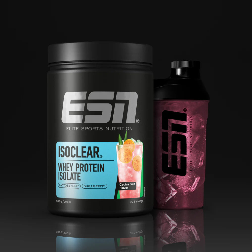 ESN ISOCLEAR Whey Protein Isolate in Kaktusfrucht-Geschmack mit Shaker auf schwarzem Hintergrund