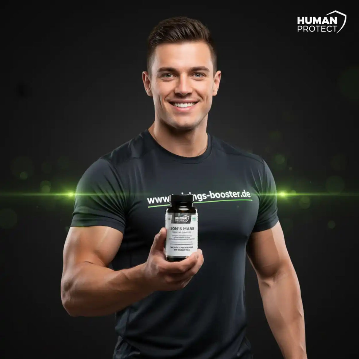 Muskulöser Mann hält eine Dose Lion's Mane Nahrungsergänzungsmittel von Human Protect.