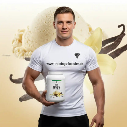 Muskulöser Mann hält eine Dose High Whey Proteinpulver mit Vanille-Eis im Hintergrund.