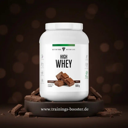 High Whey Proteinpulver mit Schokoladengeschmack in einem weißen Behälter